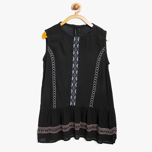 Chloe & Katie Chloe K Black Mosaic Embroidered Gauzy Textured Peplum Tank Top - Picture 9 of 16